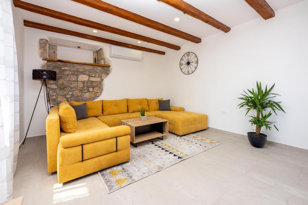 Villa Antani With Heated Pool, Sauna & Jacuzzi Криквеница Екстериор снимка
